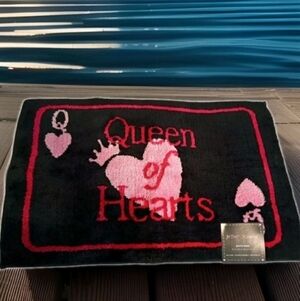Betsy Johnson "Queen Of Hearts" Rectangle Bath Rug